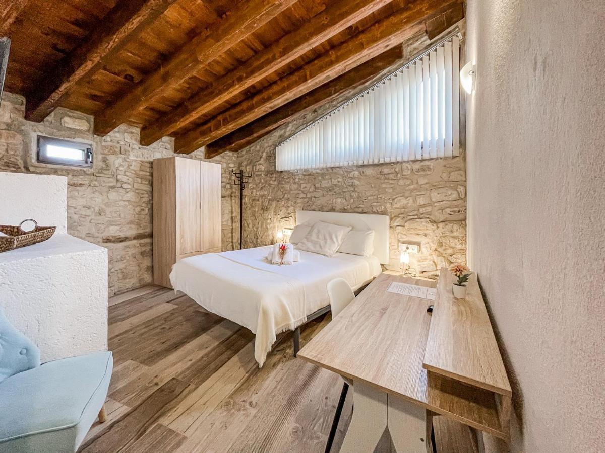 El Forn De Freixenet Con Servicios De Un Hotel Лерида Экстерьер фото