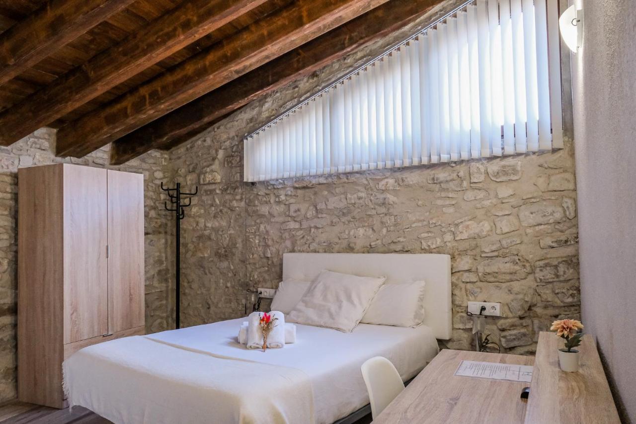 El Forn De Freixenet Con Servicios De Un Hotel Лерида Экстерьер фото