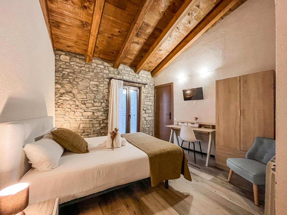 El Forn De Freixenet Con Servicios De Un Hotel Лерида Экстерьер фото